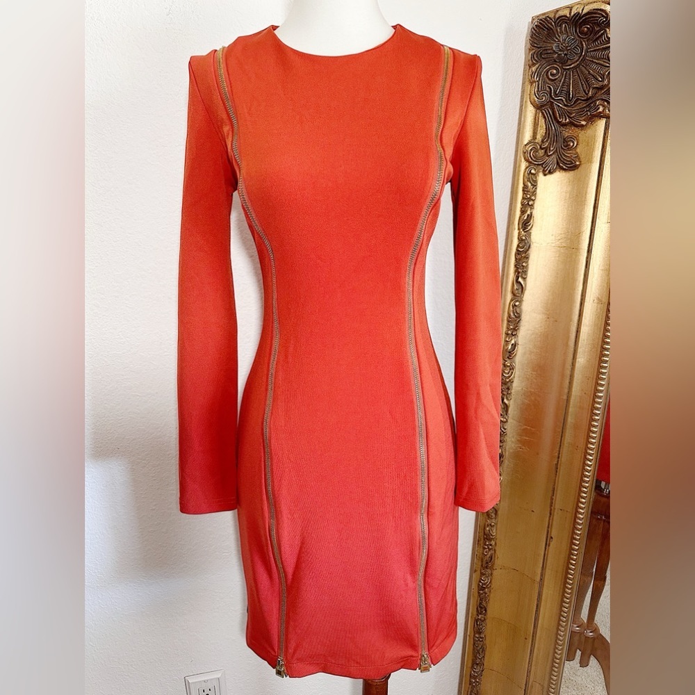 Miss Circle New York Long Sleeve Bodycon Dress with Zipper Details Size Small